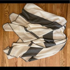 Lovestitch poncho vest